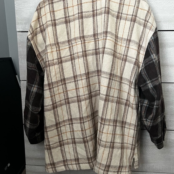 Princess Polly Shacket - Picture 3 of 4